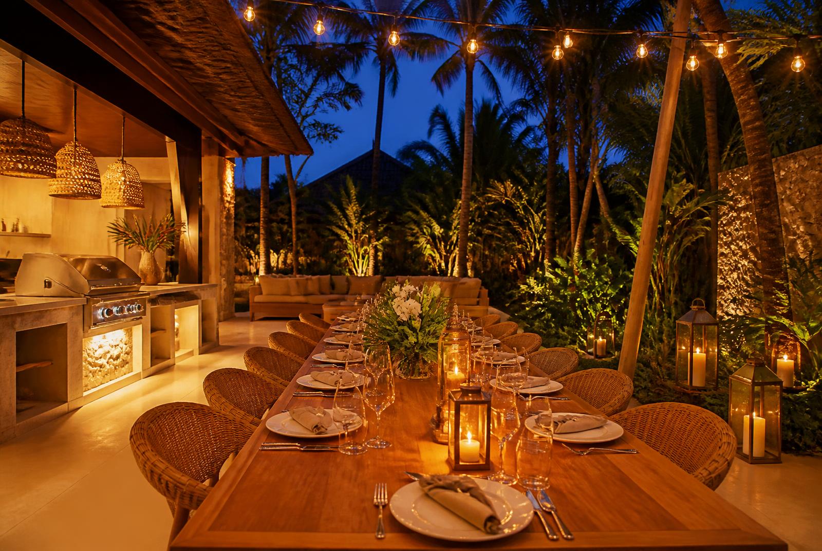 Outdoor dining under festoon lights
